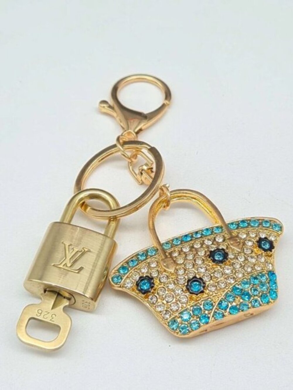 Louis Vuitton Gold Padlock 🔑 Authentic LV Unbranded Keychain Bag Charm - Picture 2 of 9